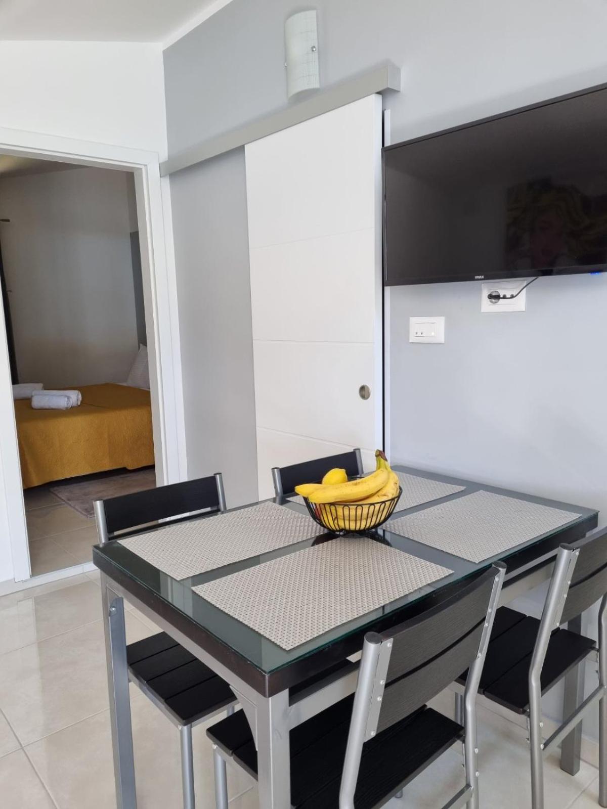 Apartman Ulrich Lukovo Exterior foto